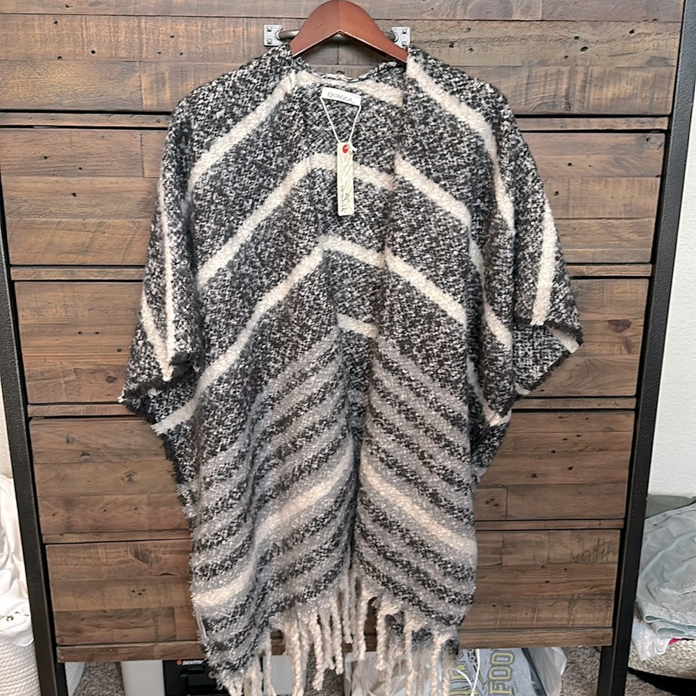 Quagga poncho NWT one size